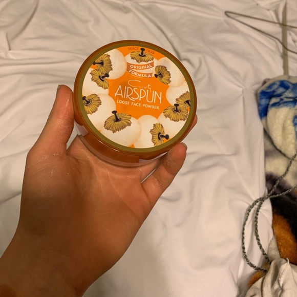 Makeup Bundle! - Picture 2 of 5